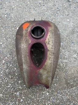 Jawa Perák nádrž Komunista - 5