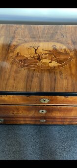Komoda biedermeier hezký model. - 5