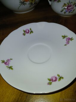 Prodám míšenskou kávovou soupravu, kytice pro 6 osob, 15 kus - 5