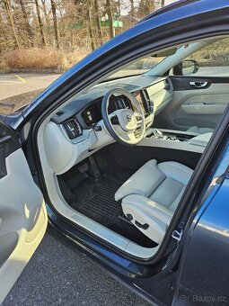 VOLVO XC 60 2.0 D 4x4 - 5