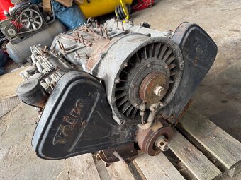Motor Tatra 613 - 5