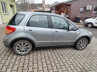 Suzuki SX4 - 5