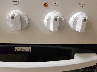 elektrický sporák na 220V výborný stav - 5