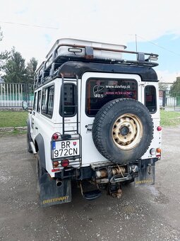 Land Rover Defender 110 - 5