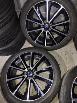 4ks alu disky orig. Volvo 5x108 R19 pneu 5mm 235 /45 r19 - 5