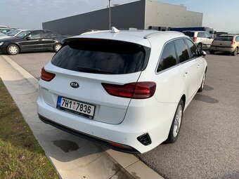 Kia Ceed SW CD 1,6 CRDi 2019 Exclusive Automat 1.majitel - 5