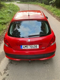 peugeot 207 1.4i - 5