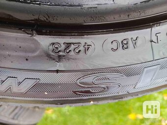 Pneu 215/55 R17 94V M+S - 5