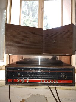 Retro gramo rádio, gramofon - 5