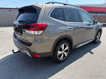 Subaru Forester 2.0i Hybrid 4x4 – plná výbava, tažné - 5
