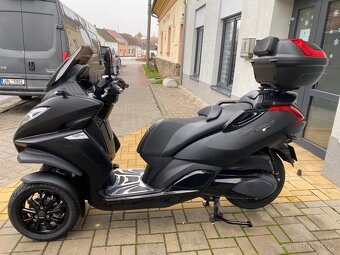 Peugeot Metropolis 400 - Black Edition Top - 5
