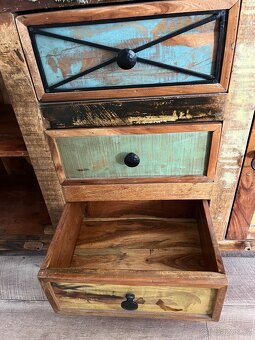 Rustikální komoda - 5