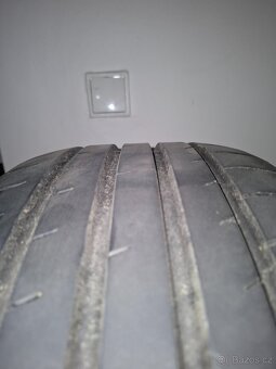 215/45r18 89w Toyo - 5