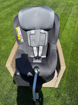 Autosedačka Britax Romer Dualfix M I-size 2023 - 5