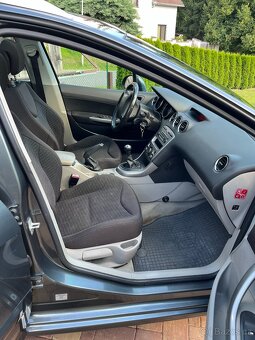 PEUGEOT 308 SW, 1.6 16V Vti, 88 kW,rv.2009,167 tis,7 míst - 5
