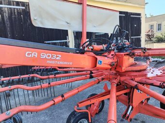 Shrnovač píce Kuhn GA 9032 - 5