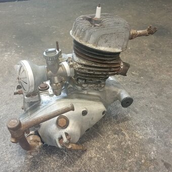 ČZ motor - 5