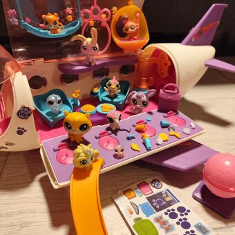LPS littlest petshop letadlo spousta zvířátek a doplňků - 5