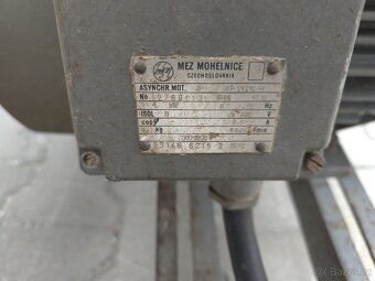 Cirkulárka s kolebkou pojízdná 4kw - 5