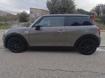 Mini Cooper – automat – panoramatická střecha - 5