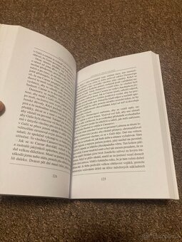 Historické knihy / literatura faktu - 5