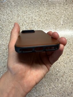 Nomad Modern Leather Case iPhone 16 Pro Horween - 5