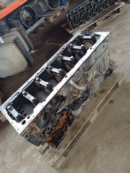 Blok motoru s klikou Man TGX, euro 6 - 5