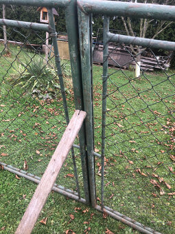 Dvoukřídlá vjezdová vrata. Venkovní brána. Zahradní vjezd - 5