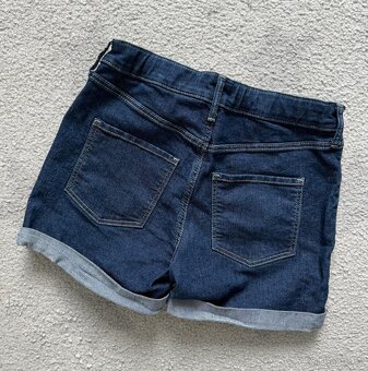 Kraťasy HM, vel. 134/140 - 5