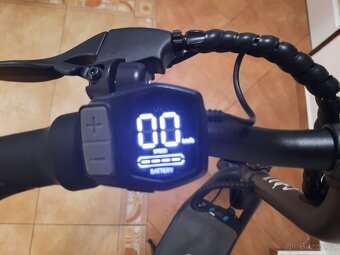 CORY 450W el.koběžka - 5