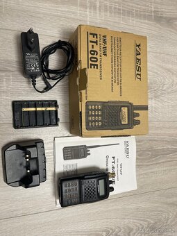 YAESU FT 60 E - 5