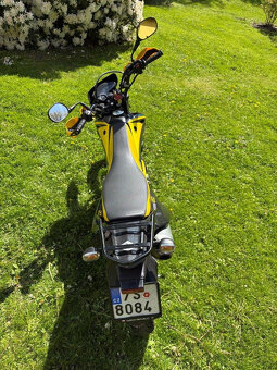 Suziki DR 125SM - 5