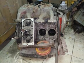 Motor Tatra 603-1 G rok 63 - 5