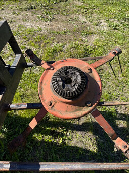 obraceč sena Fahr KH4S - 5