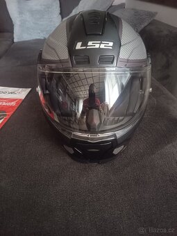Přilba na motorku - 5