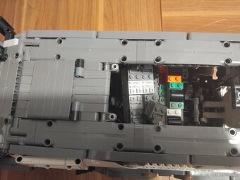 Lego technic 8x8 - 5