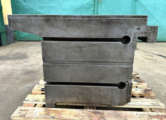 Kostka upínací  s T-drážkami - 5