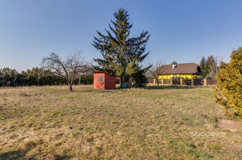 Prodej stavebního pozemku 1300 m2 v obci Záryby. - 5