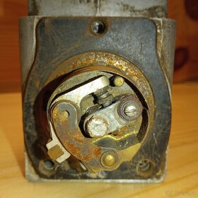 TATRA 11-12 Magneto BOSCH FF2AR - 5