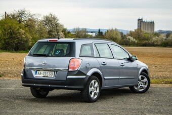 Opel Astra Sport Tourer 1.6 MPI 77 kW - 5