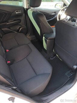 Honda Civic, Honda Civic Tourer 1.8 i-VTEC - 5