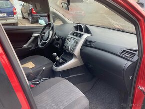 Toyota Verso panoramatická střecha 2.0 D4D 93 kW - 5