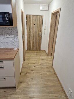 Prodej bytu 1+1 s lodžií, 36 m²– Sídliště Osvobození, Vyškov - 5