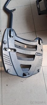 Horni kufr givi top case - 5