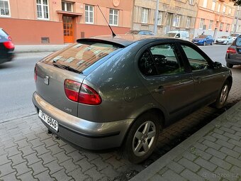 Prodám SEAT LEON 1.4 benzín, rok 2003 – nepojízdný stav - 5