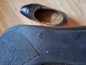 Polobotky dámské Caprice vel. 37,5 černé kožené - 5