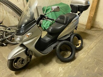 SUZUKI Burgman AN250 - 5