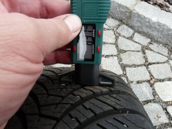 ZIMNÍ PNEU BARUM , FALKEN 185/55R15 - 5