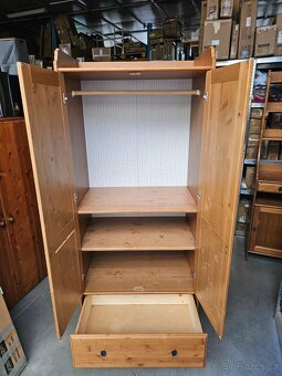 ŠATNÍ SKŘÍŇ IKEA LEKSVIK - 5