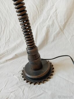 STEAMPUNK RECYCLE ART LAMPY - PATINOVANÝ KOV - 5